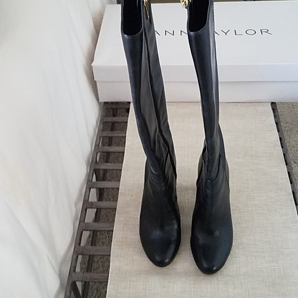 Ann Taylor Boots